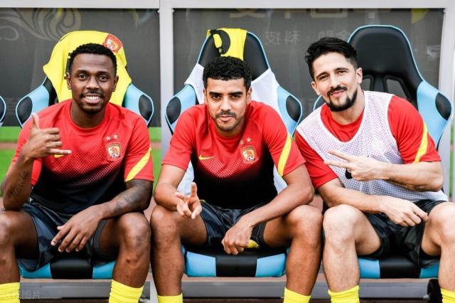 世界杯官方直播软件下载-归化国脚携手离开？中澳战后艾克森等人直接回巴西