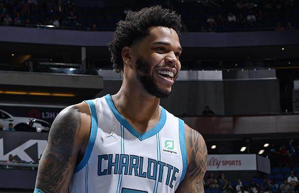 世界杯客户端安装说明-18级首轮新秀持续暴走 黄蜂强大攻势助开局4胜1负