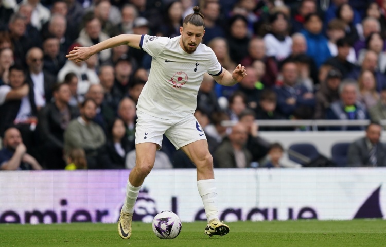 世界杯比赛在线观看入口-记者：经纪人向米兰推荐德勒古欣，总监塔雷希望得到乔·戈麦斯